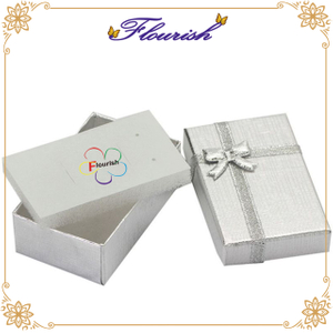 Shiny Rigid Cardboard Party Jewelry Gift Packaging Box with Foam Insert
