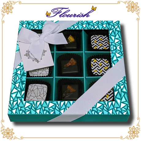 Refined Coated Paper Assorted Chocolate Display Box with Silky Ribbon