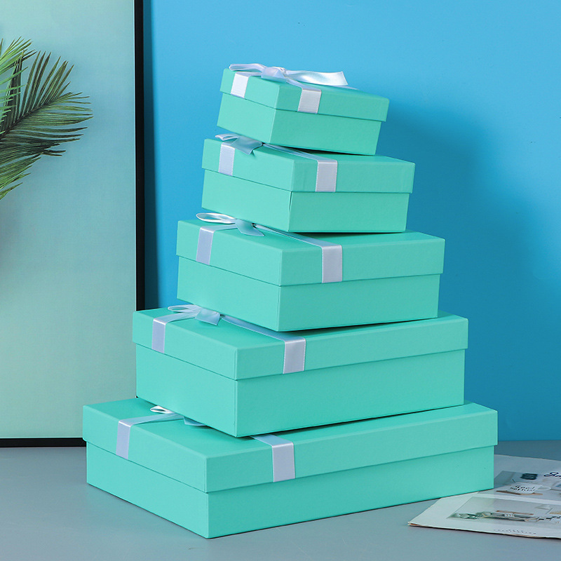 Luxury Christmas Paper Packaging Gift Box,Lid And Base Carton Box on